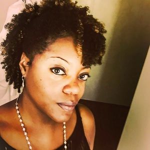 Meet your Posher, Sharon